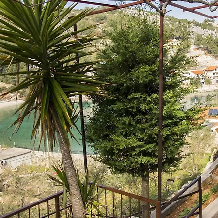 Uvala Prapratna 12207b Apartman *