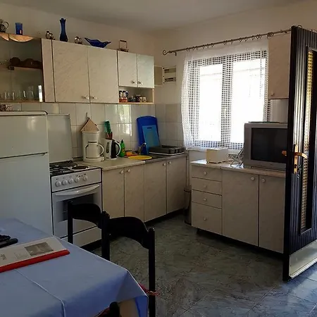 Uvala Prapratna 12207b Apartman